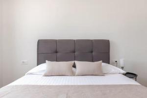 Regal Splendor Apartments