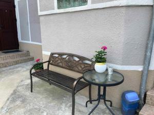 Apartamentai “Gėlių Alėja”
