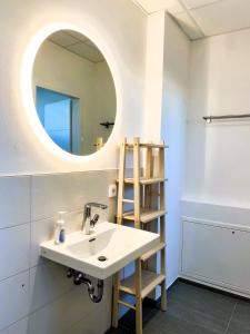 Modernes Business Apartment nahe Flughafen