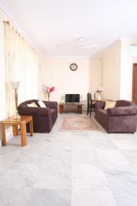 Spacious 2bhk Near Begumpet Metro & City Center