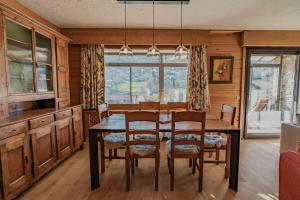 appartement 103m2 près de Megève, face à télécabine la Princesse,2 chambres , garage, local à ski