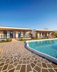 Delta Land Bungalows