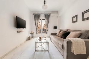 Luminous & Calm 2 BR Apt 7 to Metro in Koukaki