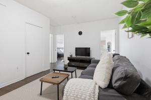 Luxury Toronto Exhibition Stay For Concerts and FIFA-Free Wifi