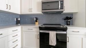 Landing Stunning 2BD Gym Yoga Studio