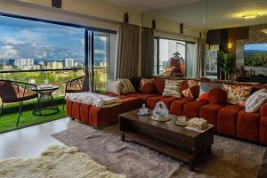 Indigo Luxury- 2BR Apartment Lavington -Astoria Residency 12th Floor Pool Gym City View