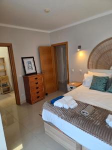 Casa Elizabeth -3BR Heatable Pool -Walk to Beach