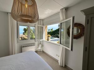Villa Aura Brava, luxury sea views, balinese pool