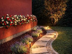 Luna Mediteran Garden Home - Jacuzzi & Gym