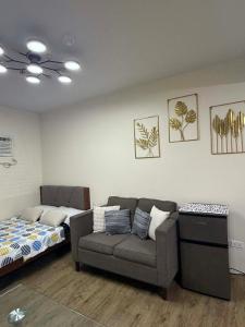 Fullerton suites C homestay