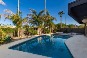 Phoenix Mid-Century Escape