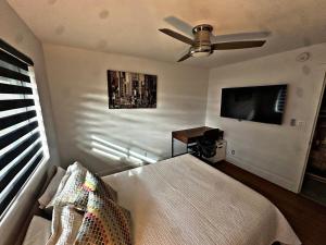 Phoenix Mid-Century Escape