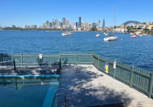 Neutral Bay Stunning Two Bedroom Apartment