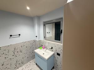 Luxury Apartment 3 Odeon 2 Min from Sea Parking