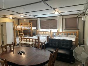 Cougar Mountain Lodge and Resort Cabin Rentals