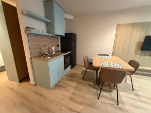 Luxury Apartment Nr 4 Odeon 2 Min from Sea
