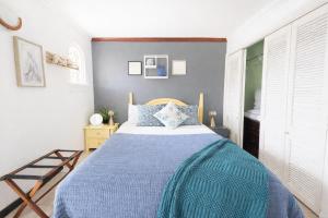 Coastal Apartment with Beachfront View Negril