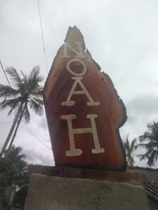Noahs surf house