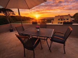Apartments Sunset - Two bedroom Apartment with Terrace and Sea View