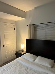 Wyatt Modern Suite