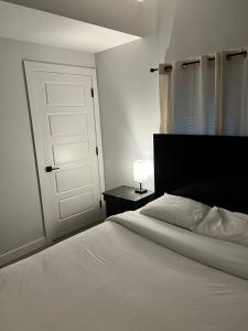 Wyatt Modern Suite