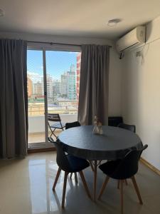 Monoambiente centrico con balcon y pileta