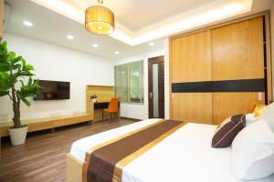 Sumitomo 3 Apartment for Japanese at 535 Kim Ma