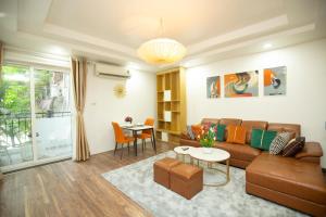 Sumitomo 3 Apartment for Japanese at 535 Kim Ma