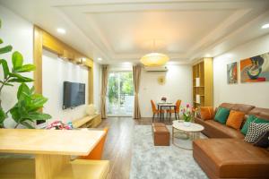 Sumitomo 3 Apartment for Japanese at 535 Kim Ma