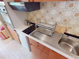 Studio avec terrasse - ap. mer, piscine - FR-1-196-391