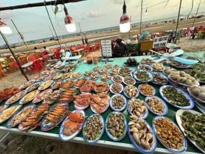 Nhà Nghỉ Việt Thắng Lagi-Dinh Thầy Thím