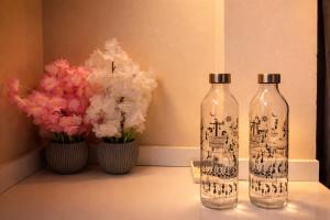 The Sunflower Suite -2BHK Cinéma Near IT Park