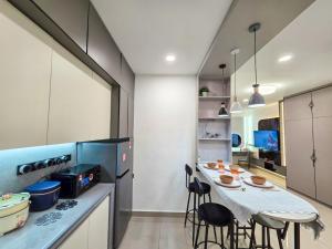 168 Park Selayang Studio by DV