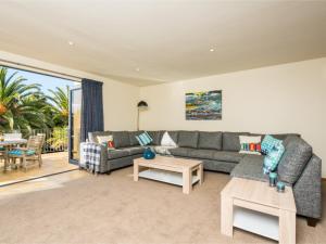 La Belle Maison - Ruakaka Apartment