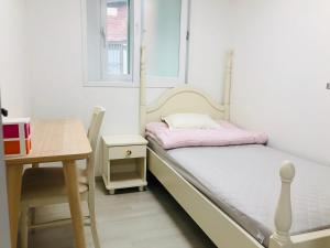 2 br Entire Home 서울역 10 mins by walk