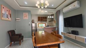 บ้านออมPool villa บางแสน sin