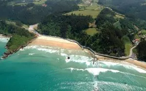 Hotel Azpiazu - Naveces