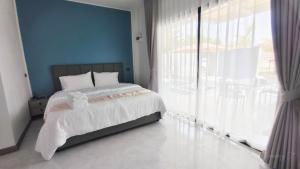 บ้านออมPool villa บางแสน om