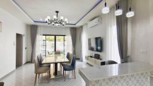 บ้านออมPool villa บางแสน om