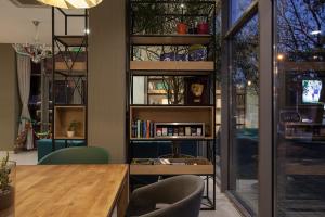 City Park Hotel