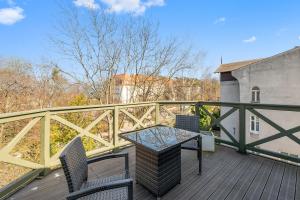 Nadmorski apartament z tarasem przy plaży by Grand Apartments