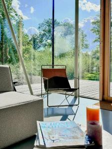 Modern Glass And Brick Retreat At Kronsee