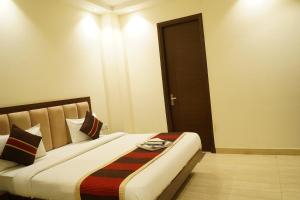 Hotel Greenn High Laxmi nagar Metro