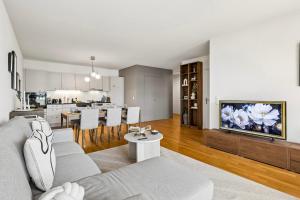 Stylish All-Inclusive Apartment with Balcony
