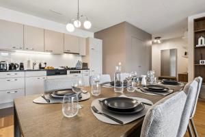 Stylish All-Inclusive Apartment with Balcony
