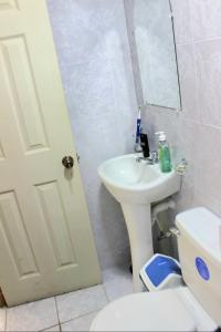 3BR house with parking,