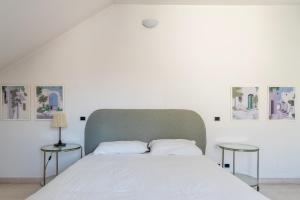 Spacious Liberty Villa Apt - Top floor
