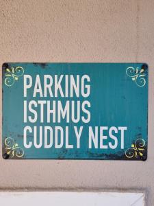 Isthmus Cuddly Nest