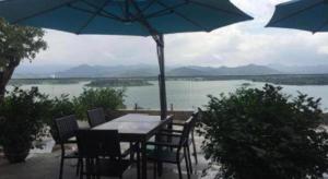 LAKESIDE DAILAI HOTEL