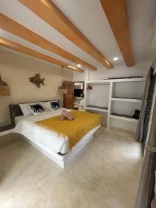 Bikini Villa #6 - 2 Bedrooms Beach Access Villa